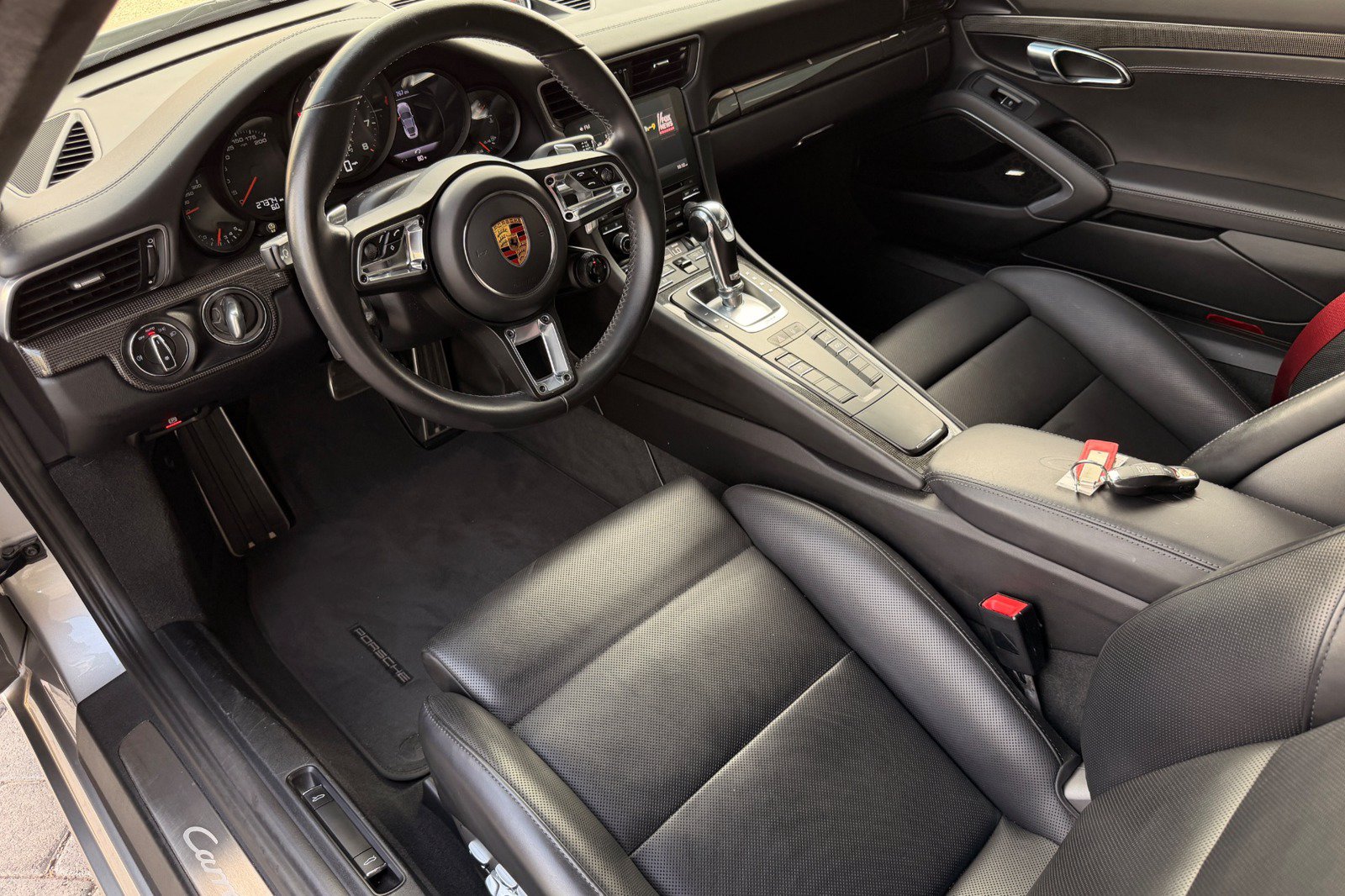 Used 2018 Porsche 911 GT3 RS image 12