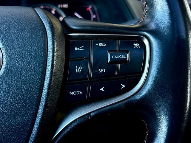 Used 2022 Lexus UX 200 w/ Premium Package image 20