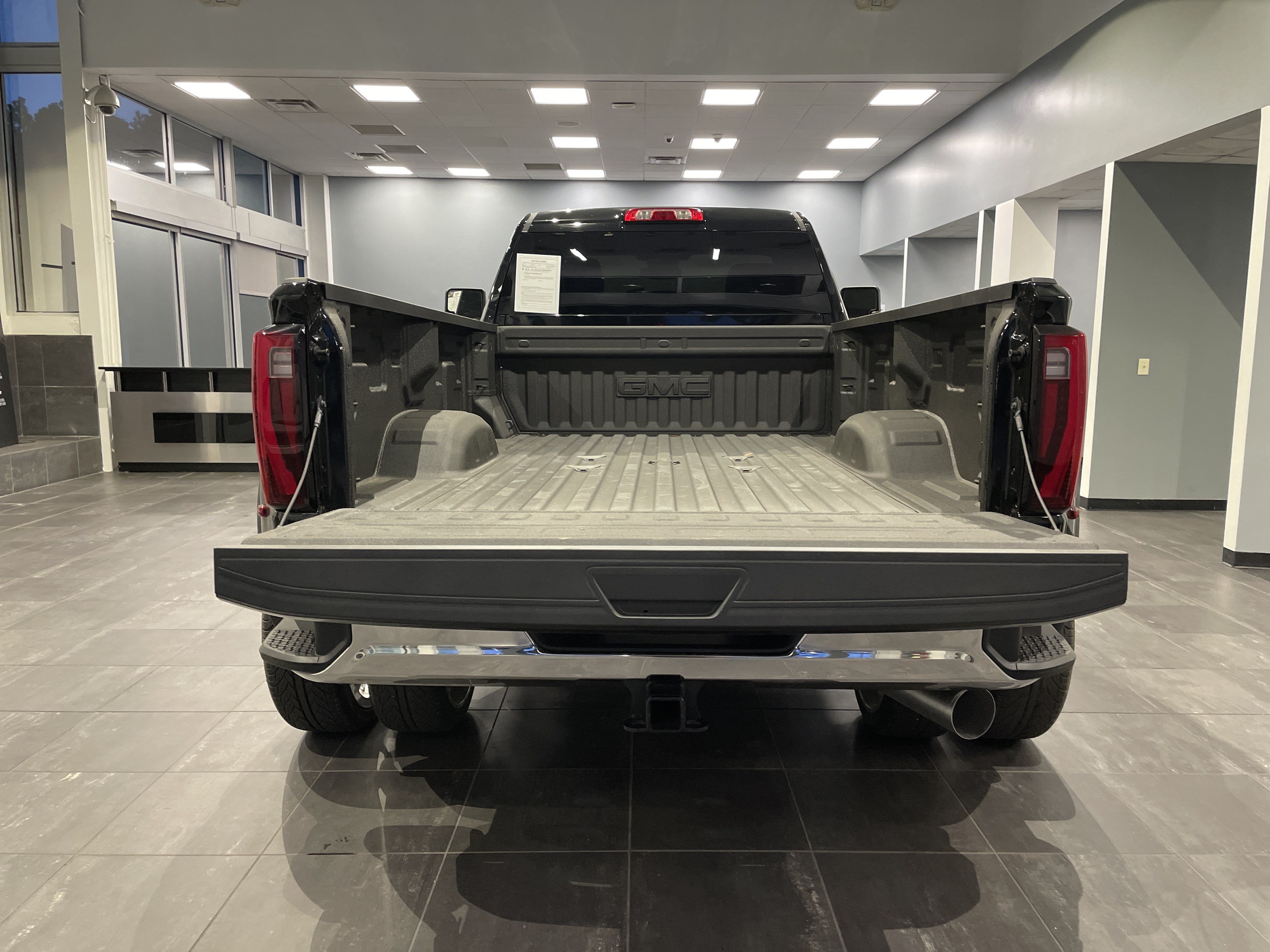 Used 2026 GMC Sierra 3500 SLE AWD/4WD image 36