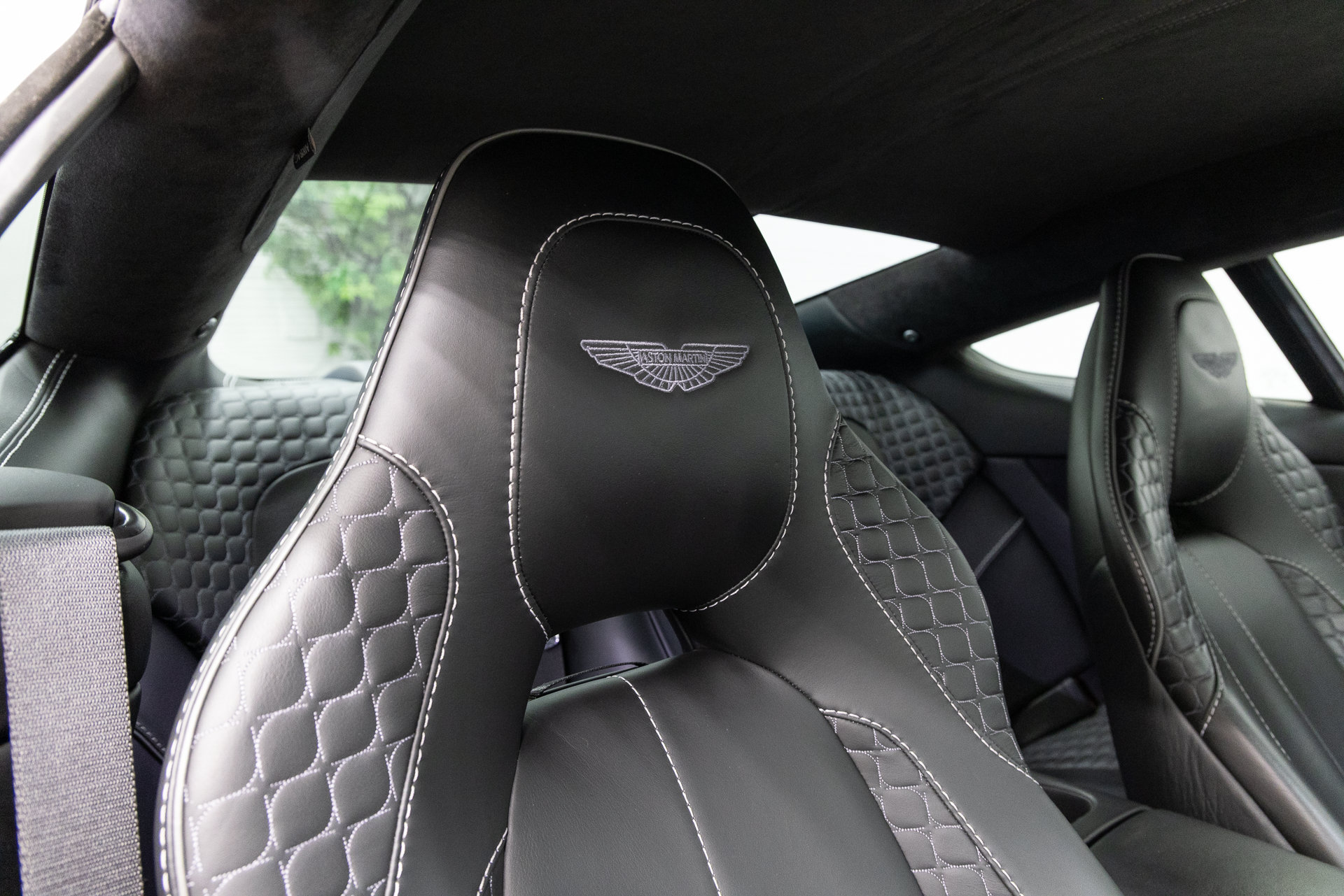 Used 2015 Aston Martin Vanquish Coupe RWD image 22