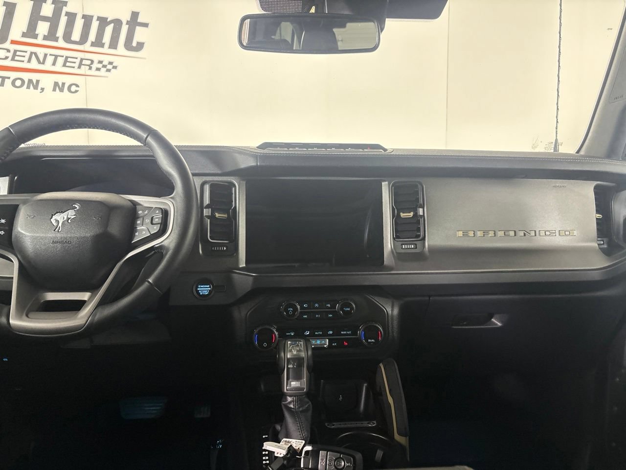 Used 2025 Ford Bronco Badlands AWD/4WD image 26