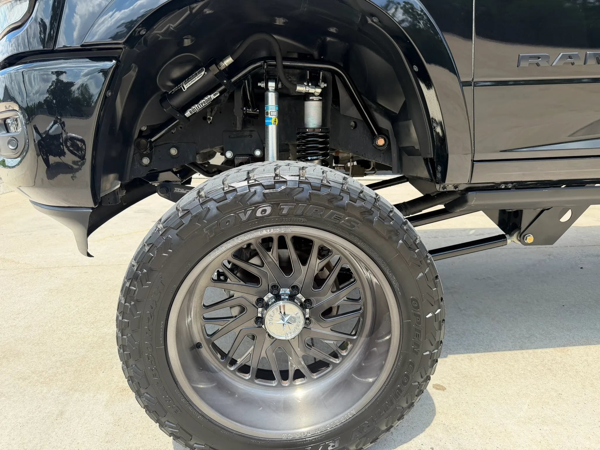 Used 2020 RAM 2500 Limited AWD/4WD image 77