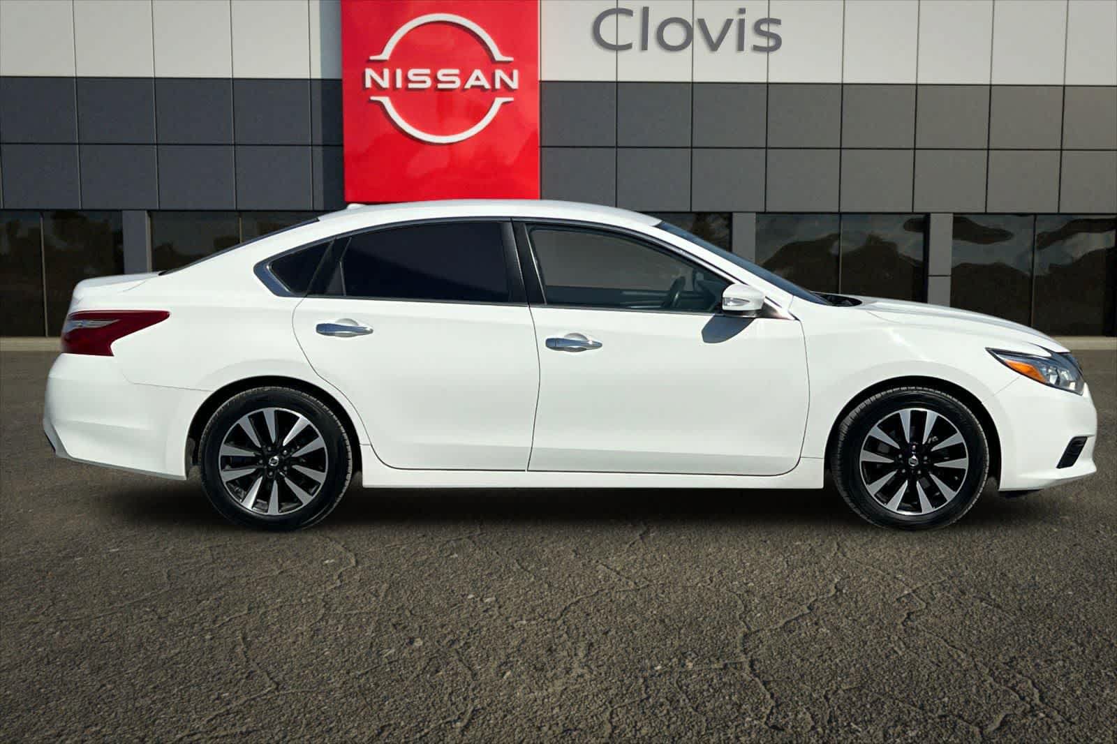 Used 2018 Nissan Altima 2.5 SL FWD image 9
