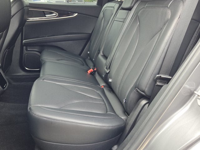 Used 2023 Lincoln Nautilus Reserve AWD/4WD image 19