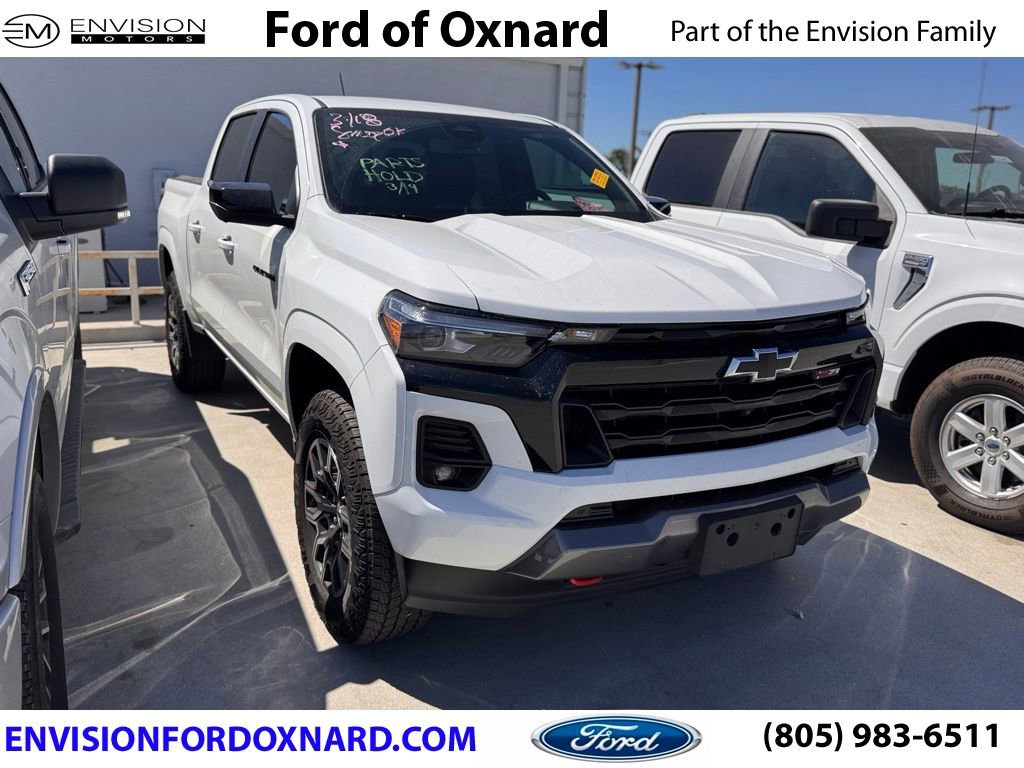 Used 2024 Chevrolet Colorado Z71 w/ Z71 Convenience Package 2