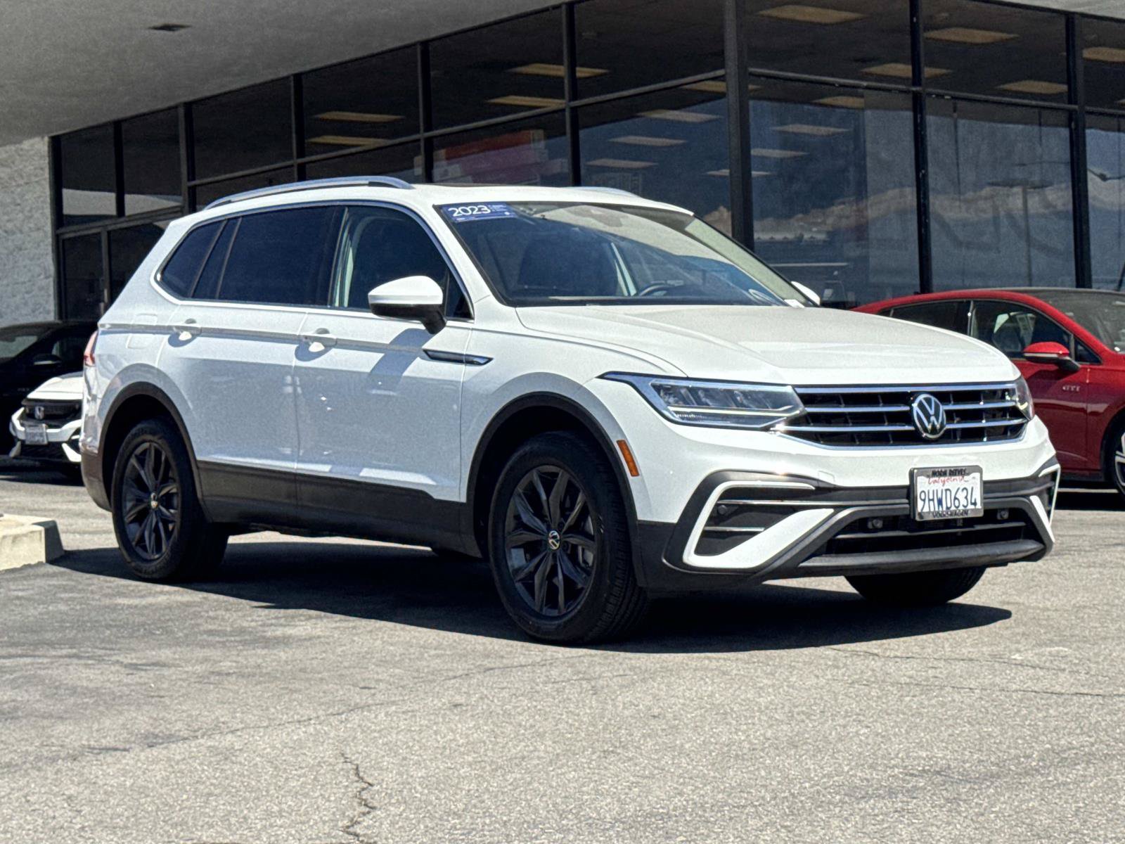 Certified 2023 Volkswagen Tiguan SE w/ Panoramic Sunroof Package FWD image 7