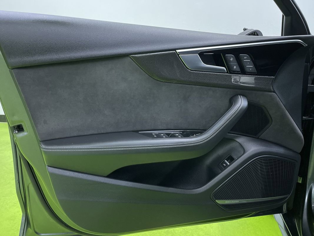 Used 2021 Audi S4 Premium Plus w/ Premium Plus Package image 3