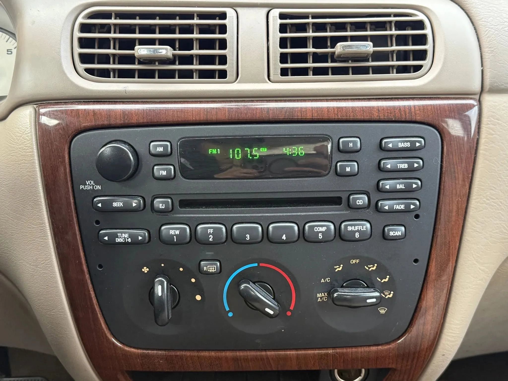 Used 2003 Mercury Sable GS image 25