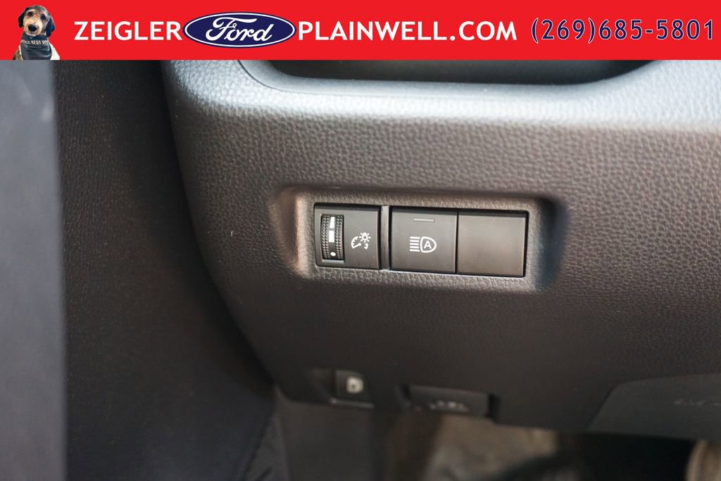 Used 2022 Toyota RAV4 LE AWD/4WD image 26