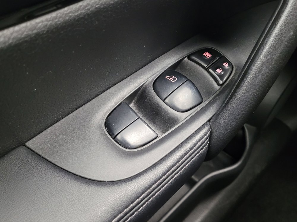 Used 2019 Nissan Rogue Sport SV w/ All-Weather Package AWD/4WD image 27