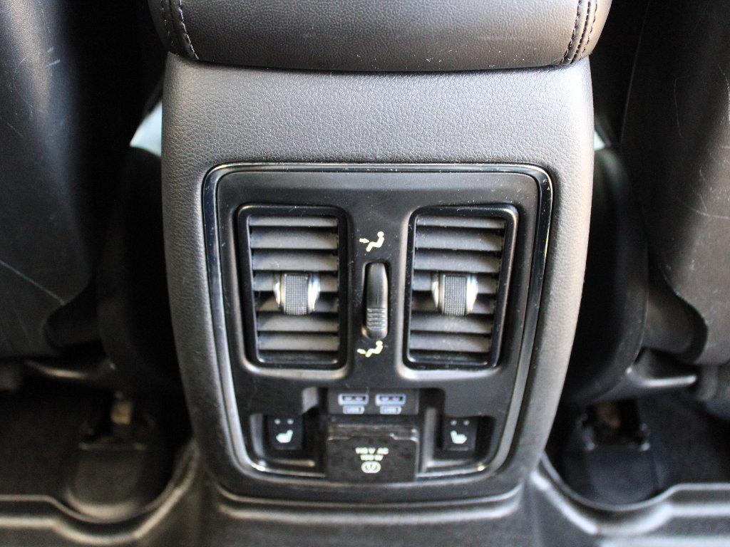 Used 2021 Jeep Grand Cherokee Limited w/ Luxury Group II AWD/4WD image 29