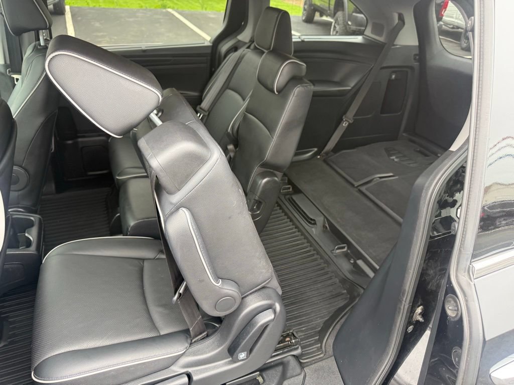 Used 2024 Honda Odyssey Elite image 32