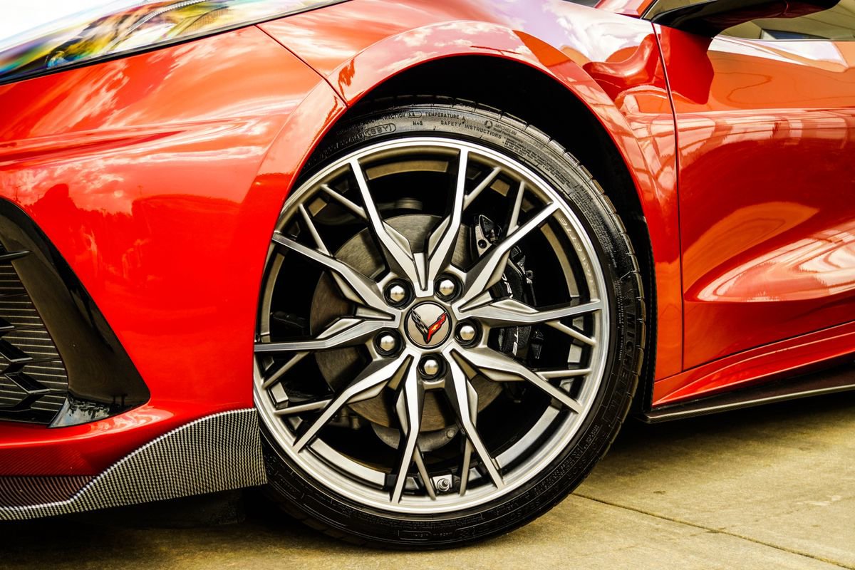 Used 2024 Chevrolet Corvette Stingray Preferred Cpe w/ Battery Protection Package image 3