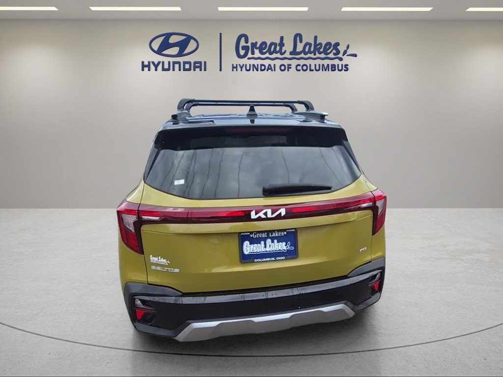 Used 2024 Kia Seltos S AWD/4WD image 6