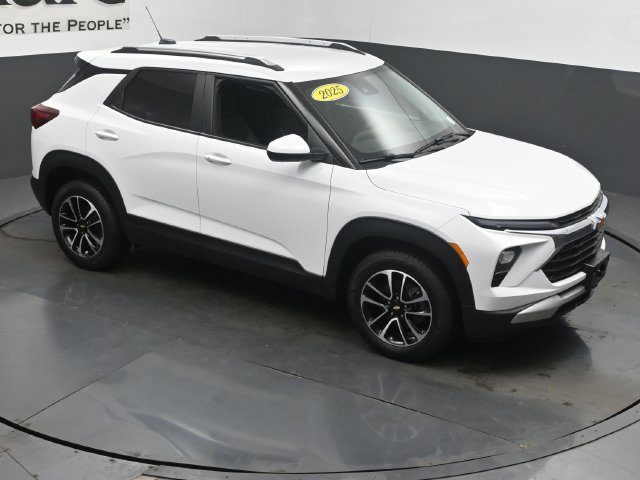 Used 2025 Chevrolet TrailBlazer LT AWD/4WD image 55