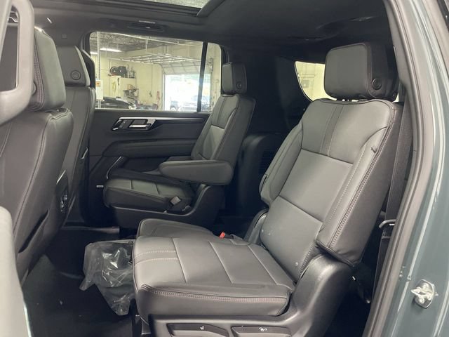 New 2026 Chevrolet Suburban RST w/ Comfort Package AWD/4WD image 23