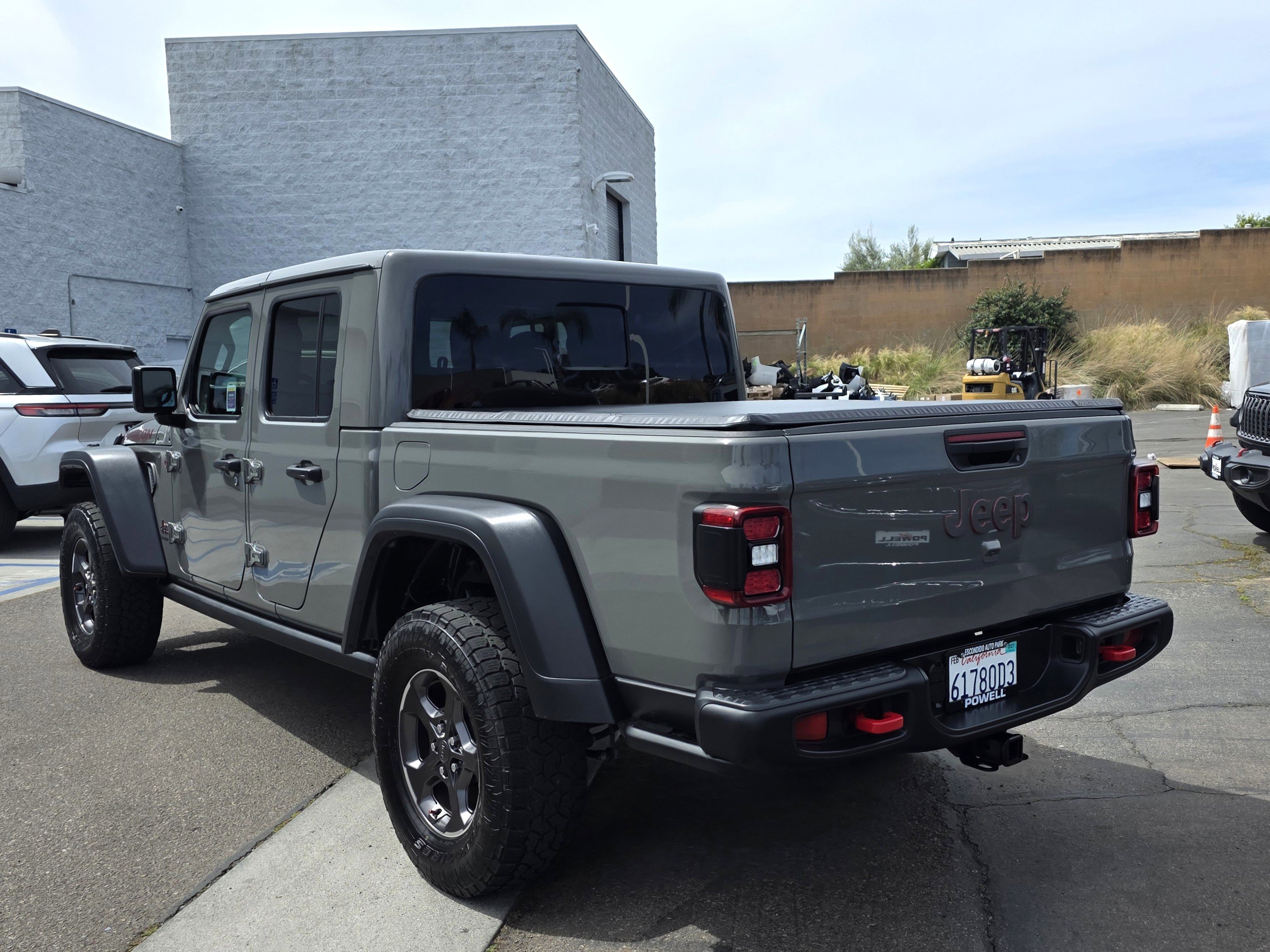 Certified 2021 Jeep Gladiator Rubicon AWD/4WD image 3