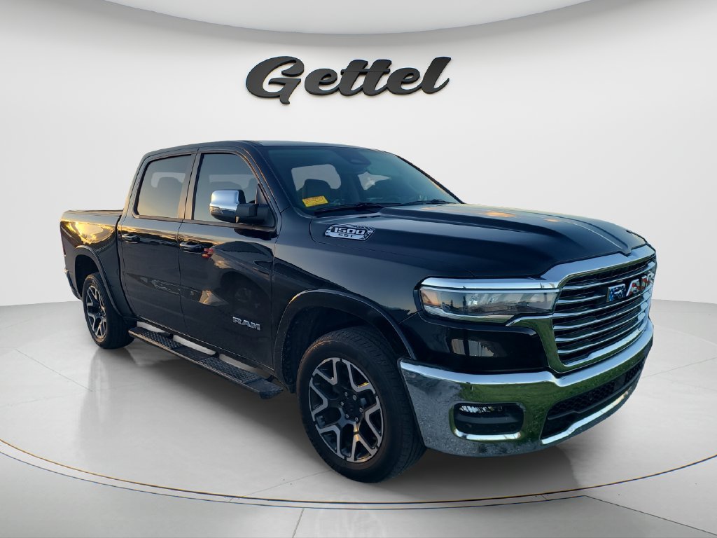 Used 2025 RAM 1500 Laramie AWD/4WD image 2
