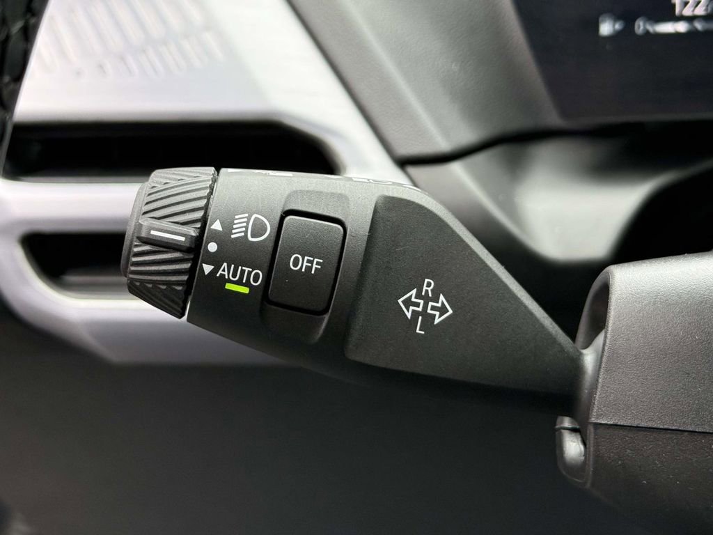 Used 2025 BMW 228i xDrive image 28