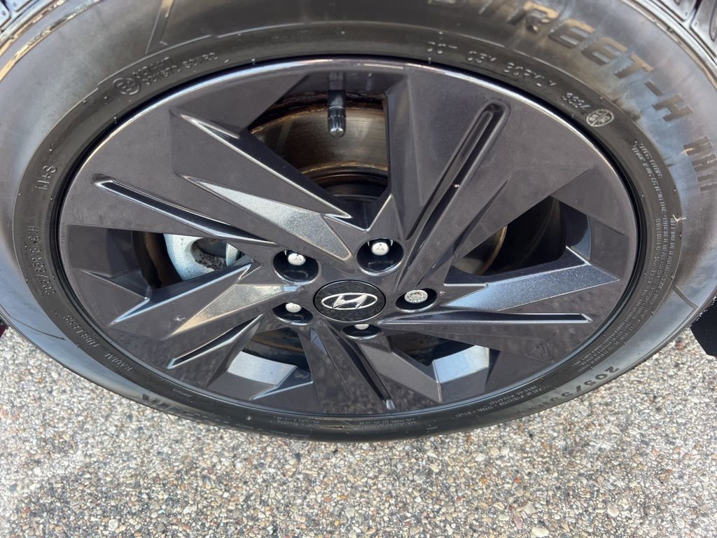 Used 2023 Hyundai Elantra SEL w/ Cargo Package image 39