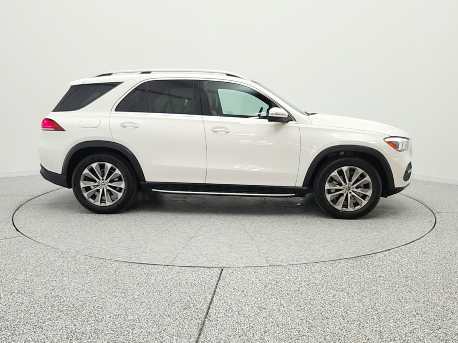Used 2022 Mercedes-Benz GLE 350 image 4