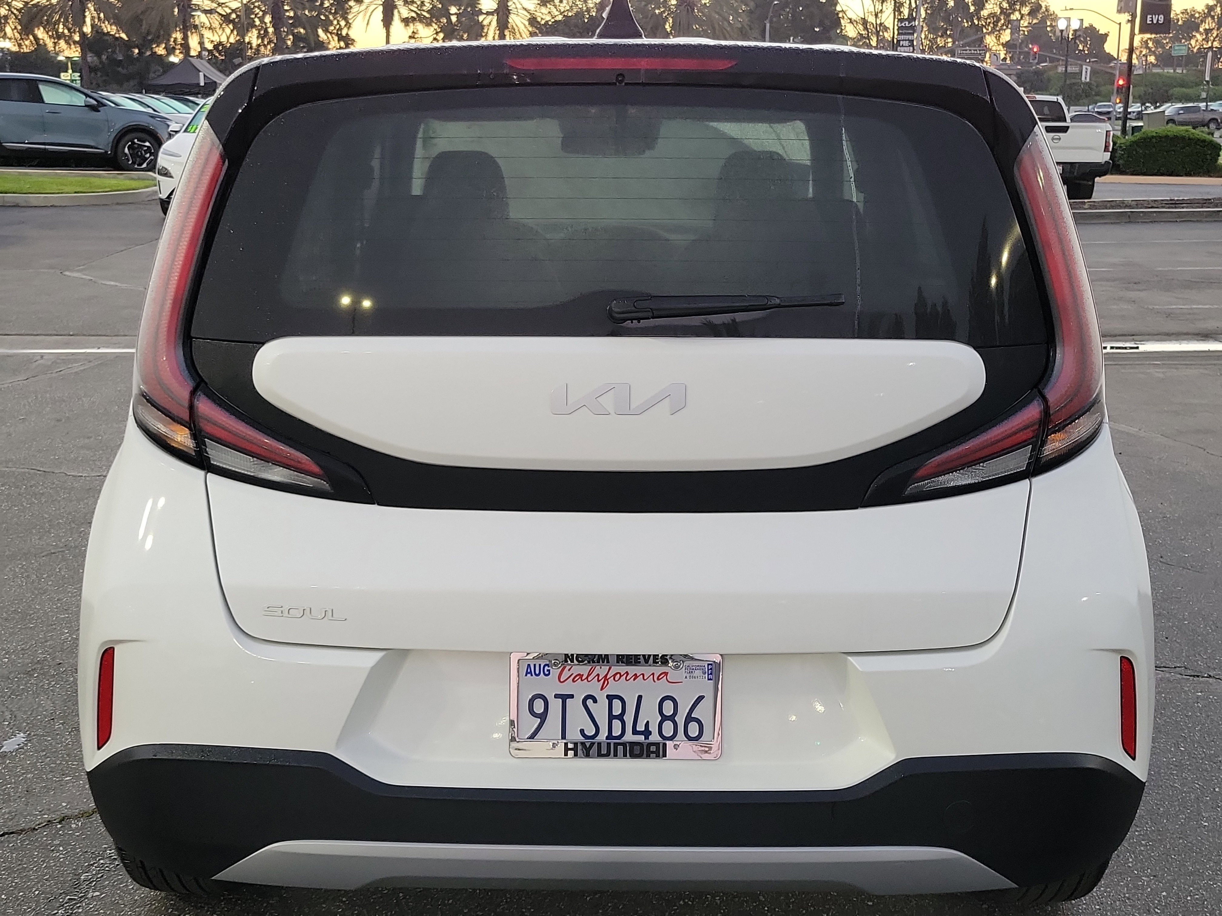 Used 2025 Kia Soul LX image 18