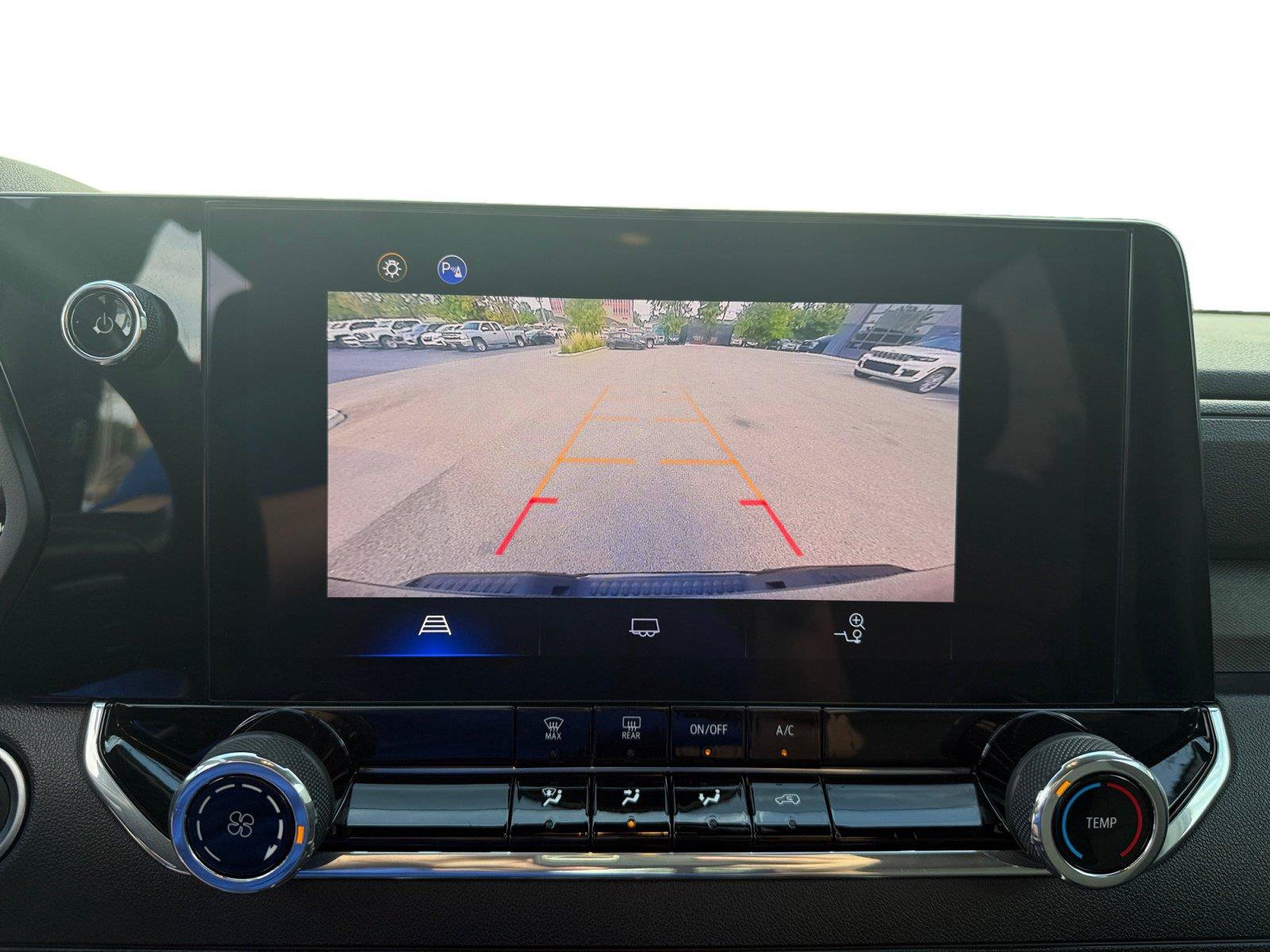 Used 2024 Chevrolet Colorado Trail Boss w/ Safety Package AWD/4WD image 17