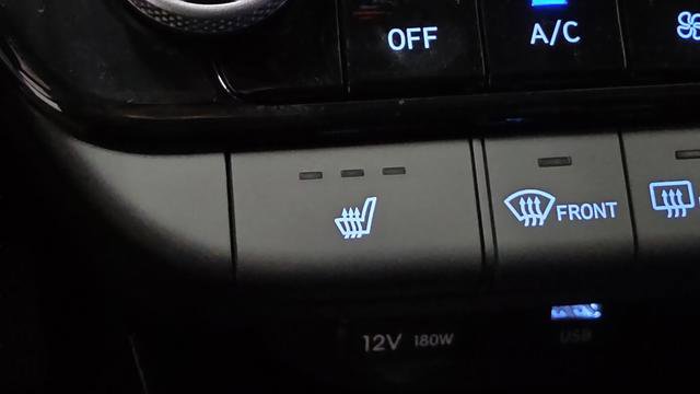 New 2026 Hyundai Elantra Limited FWD image 32