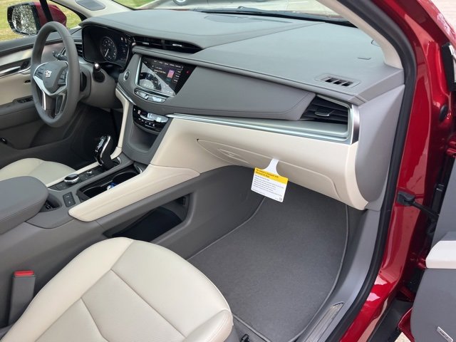 New 2026 Cadillac XT5 Premium Luxury w/ LPO, Floor Liner Package image 41