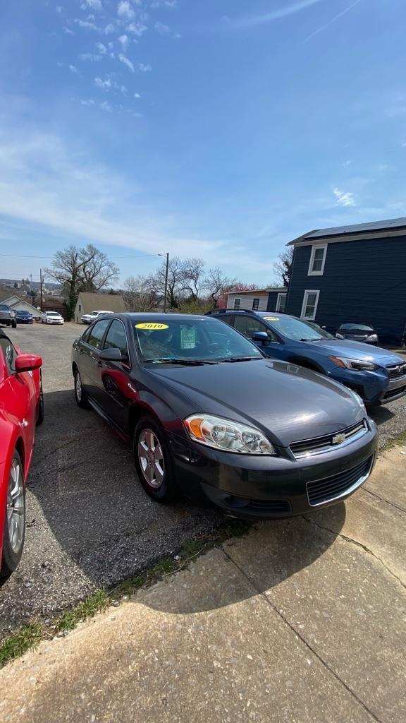 Used 2010 Chevrolet Impala LT FWD image 2