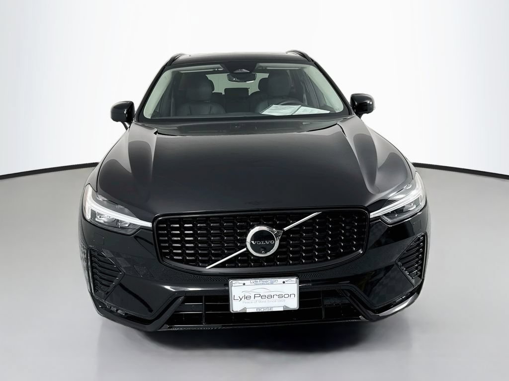 Used 2024 Volvo XC60 B5 Plus w/ Protection Package Premier AWD/4WD image 6
