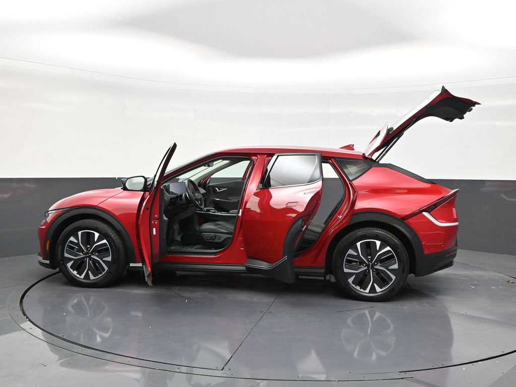 Used 2024 Kia EV6 Light RWD image 31