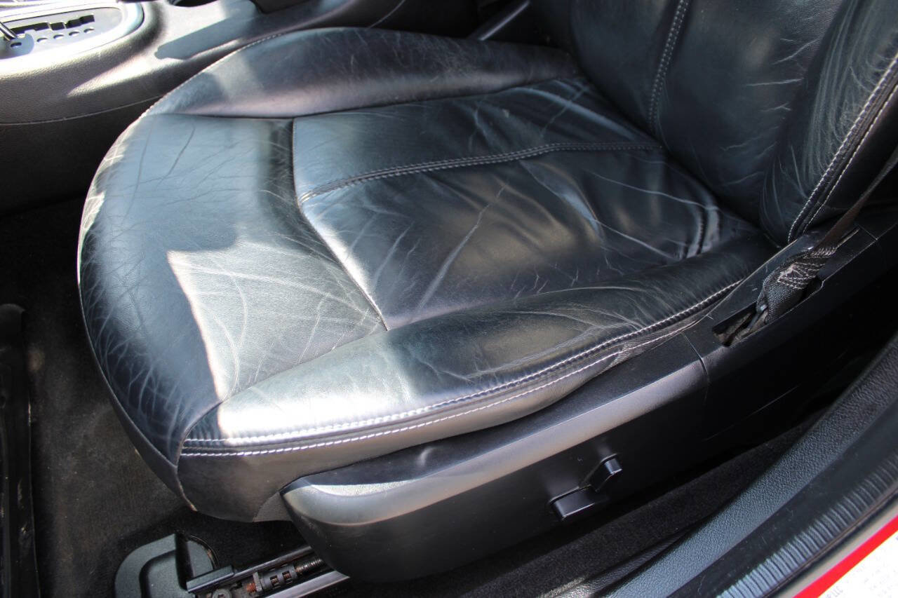 Used 2013 Dodge Avenger SXT w/ Blacktop Pkg FWD image 18
