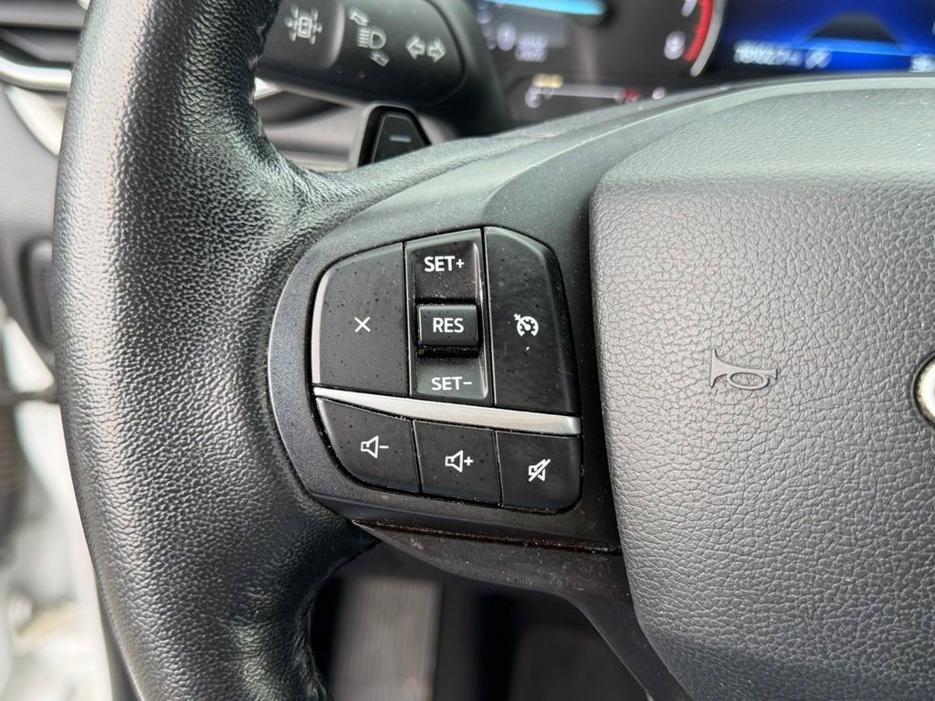 Used 2020 Ford Explorer XLT w/ Equipment Group 202A RWD image 16