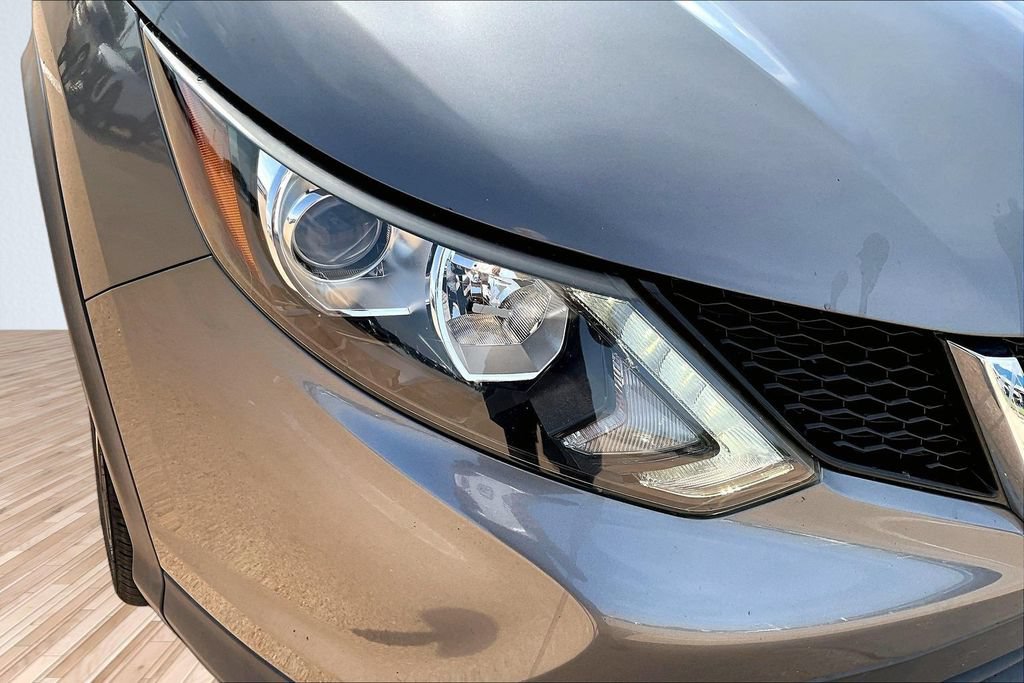 Used 2017 Nissan Rogue Sport SL AWD/4WD image 26
