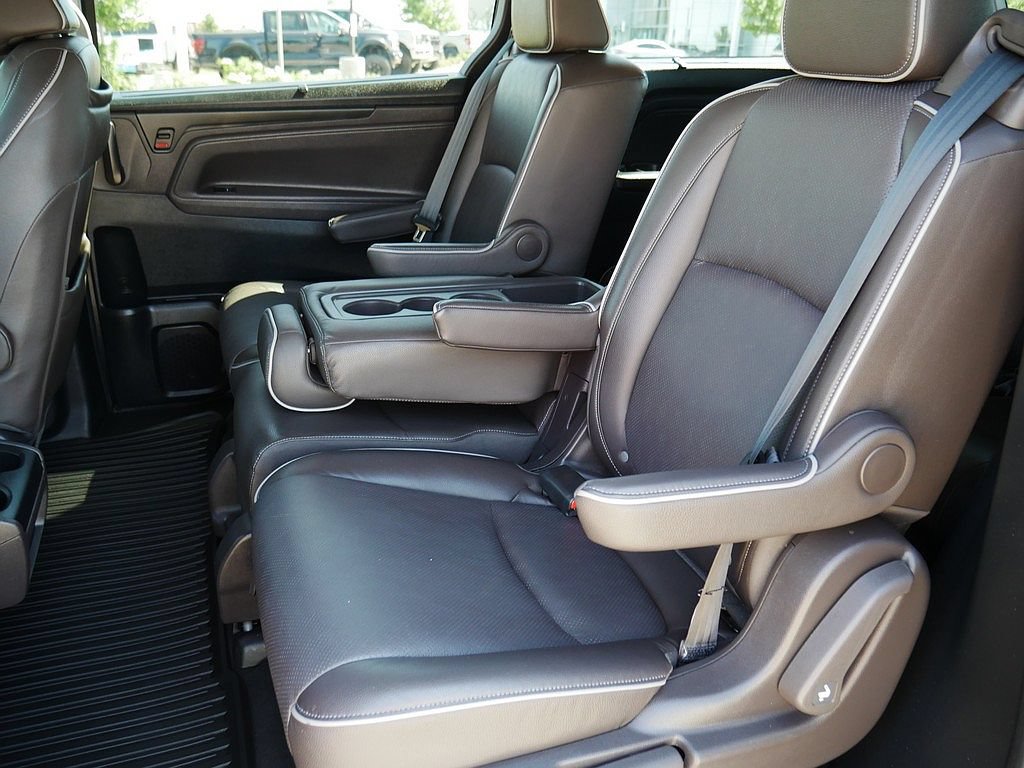 Used 2024 Honda Odyssey Elite image 16