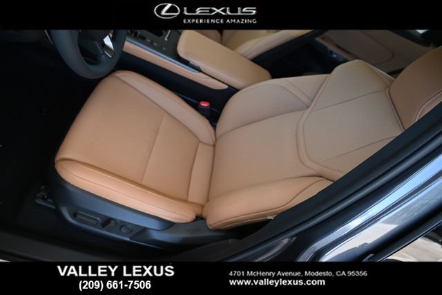 New 2026 Lexus ES 350e w/ Convenience Package FWD image 12