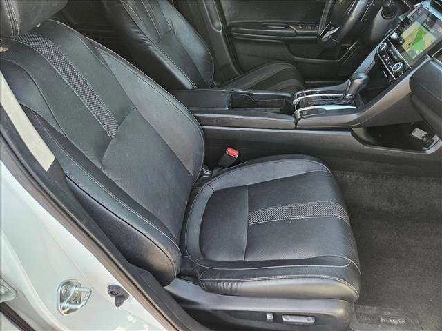 Used 2019 Honda Civic Touring image 21