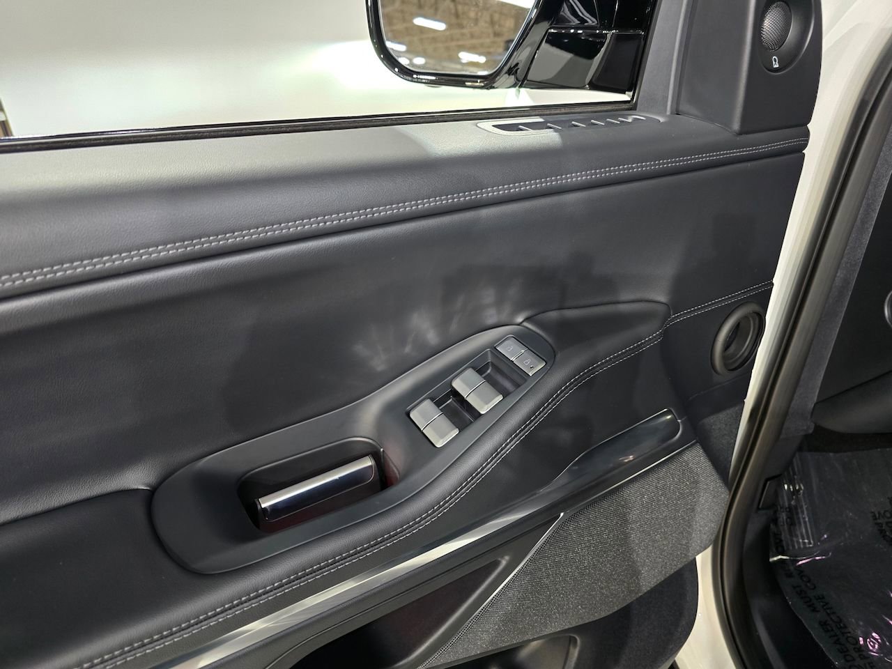 New 2025 Lincoln Navigator L Reserve w/ Jet Appearance Package image 21