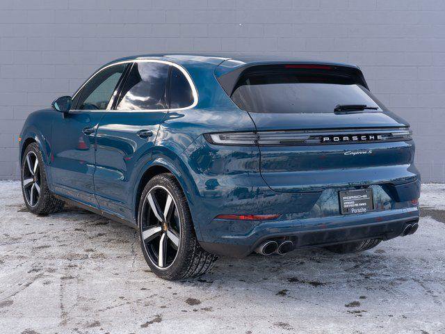 Certified 2025 Porsche Cayenne S AWD/4WD image 3