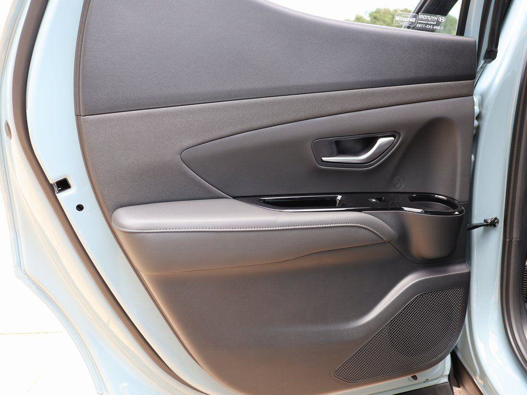 New 2025 Hyundai Santa Cruz SEL FWD image 17