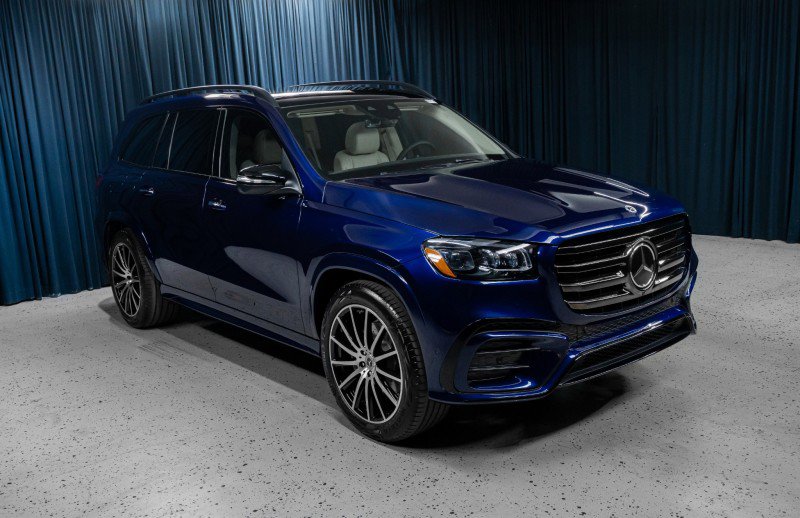 New 2026 Mercedes-Benz GLS 450 4MATIC image 3