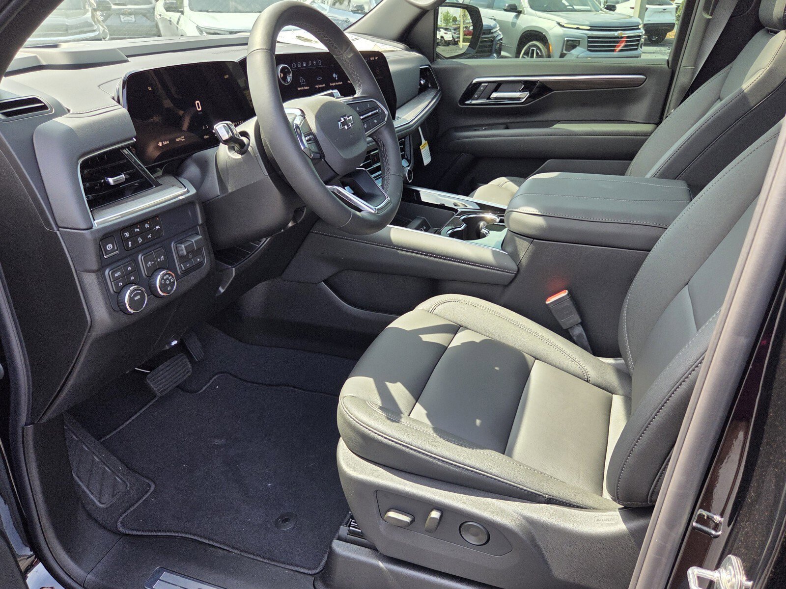 New 2026 Chevrolet Suburban Z71 w/ Comfort Package image 5