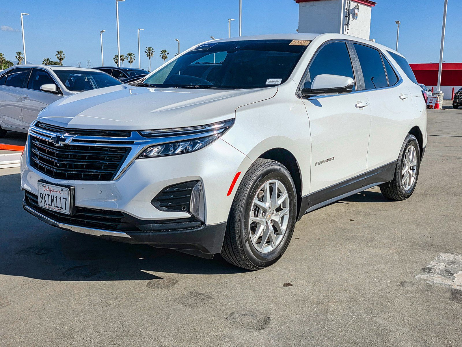 Used 2024 Chevrolet Equinox LT image 3