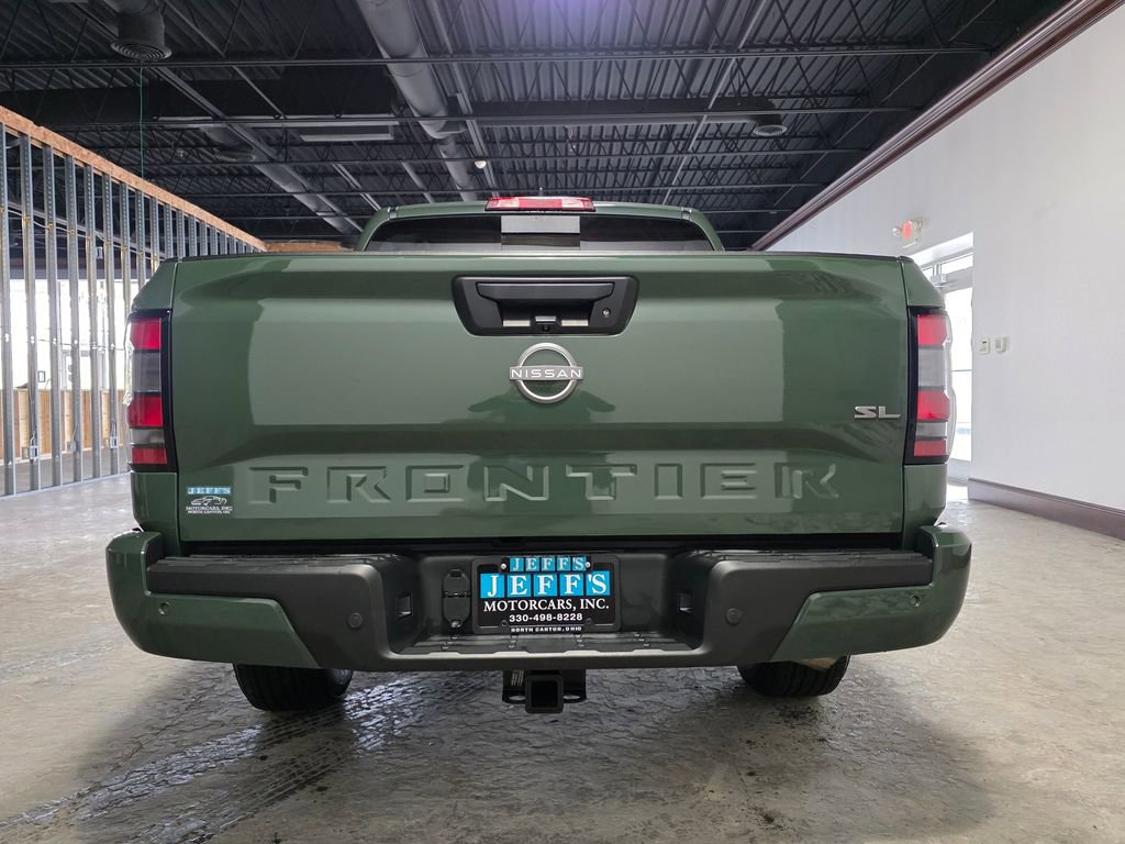 Used 2024 Nissan Frontier SL w/ Technology Package image 5