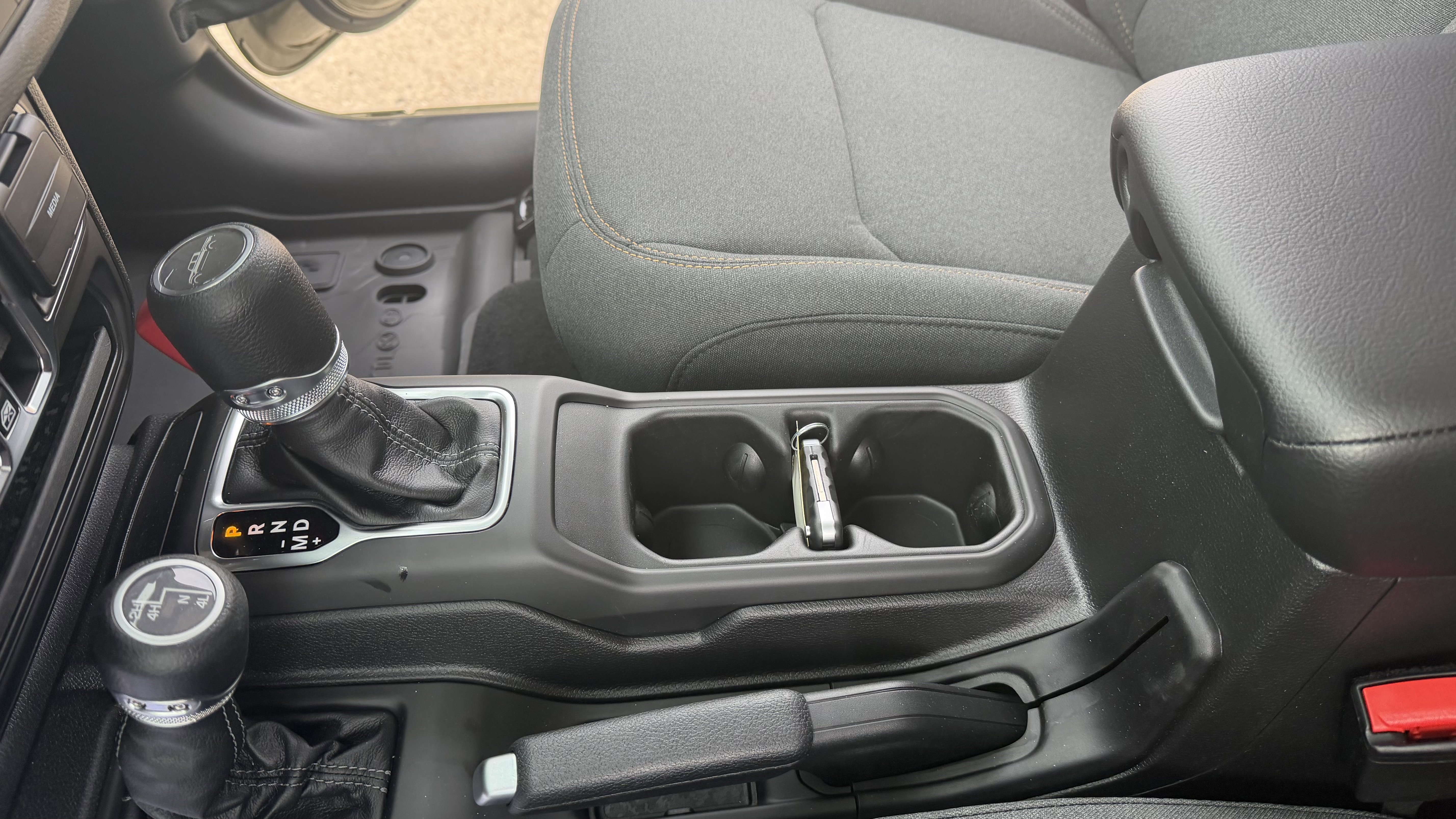 New 2026 Jeep Gladiator Sport AWD/4WD image 26