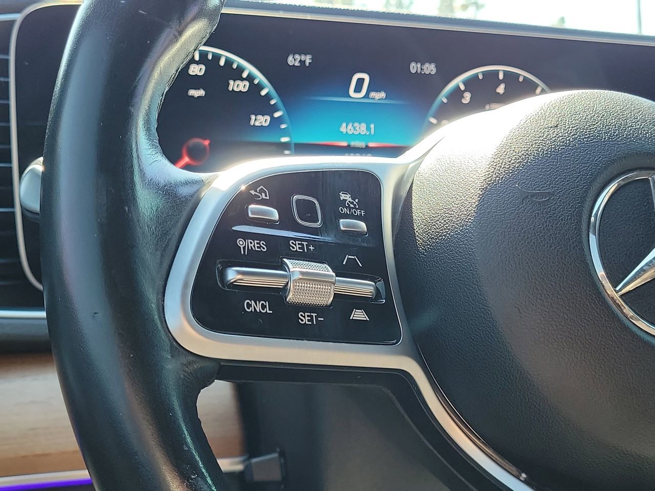 Certified 2021 Mercedes-Benz GLE 450 4MATIC image 31