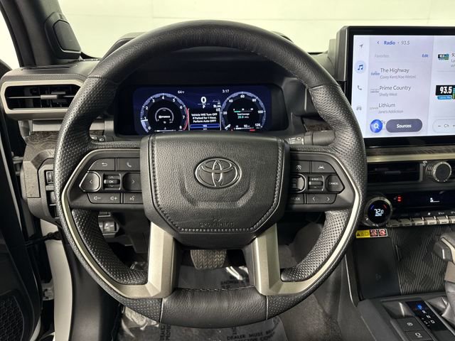 Used 2024 Toyota Tacoma Limited w/ Limited Package (LT) AWD/4WD image 11