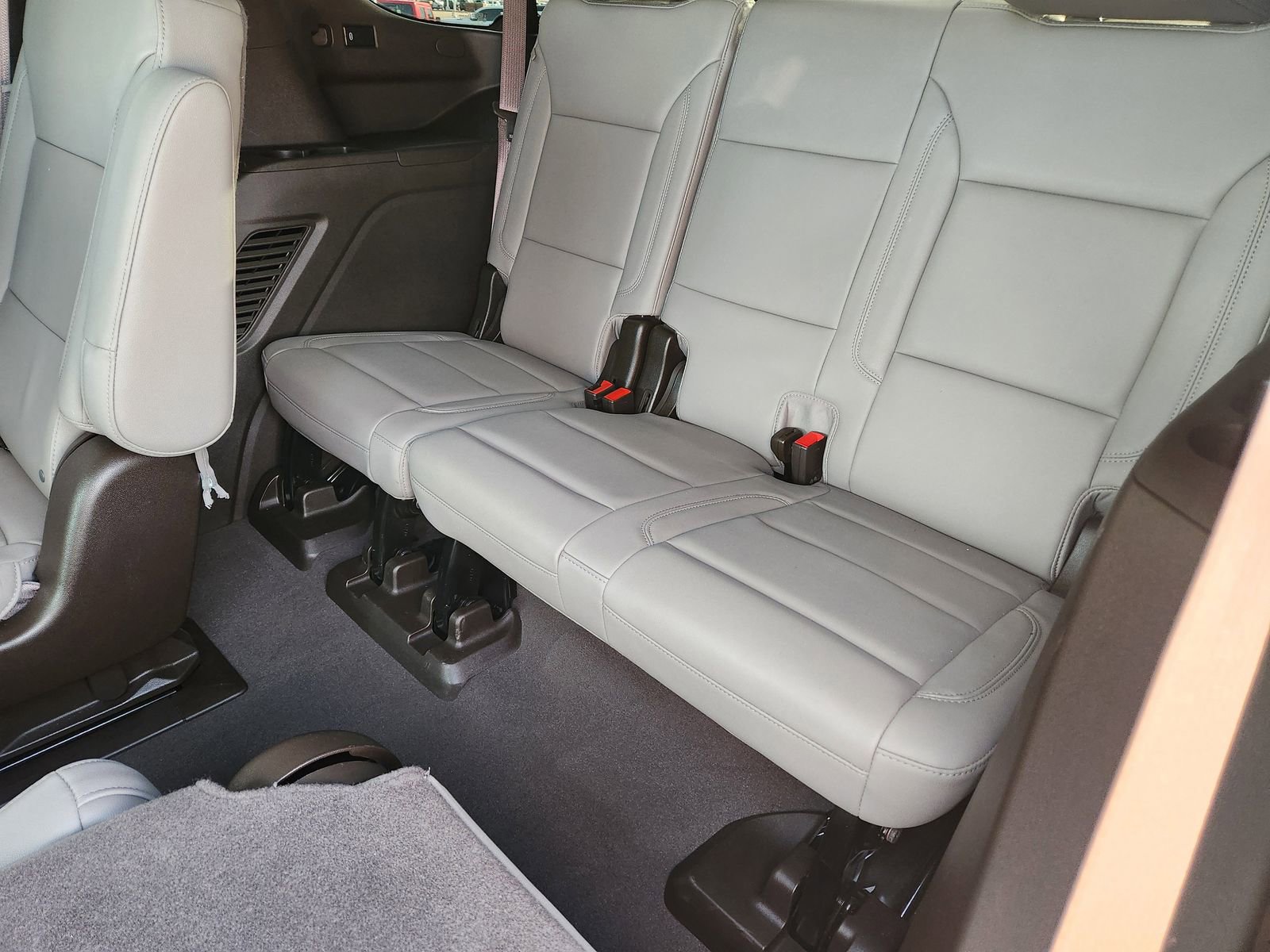 Used 2023 Chevrolet Tahoe Z71 image 33