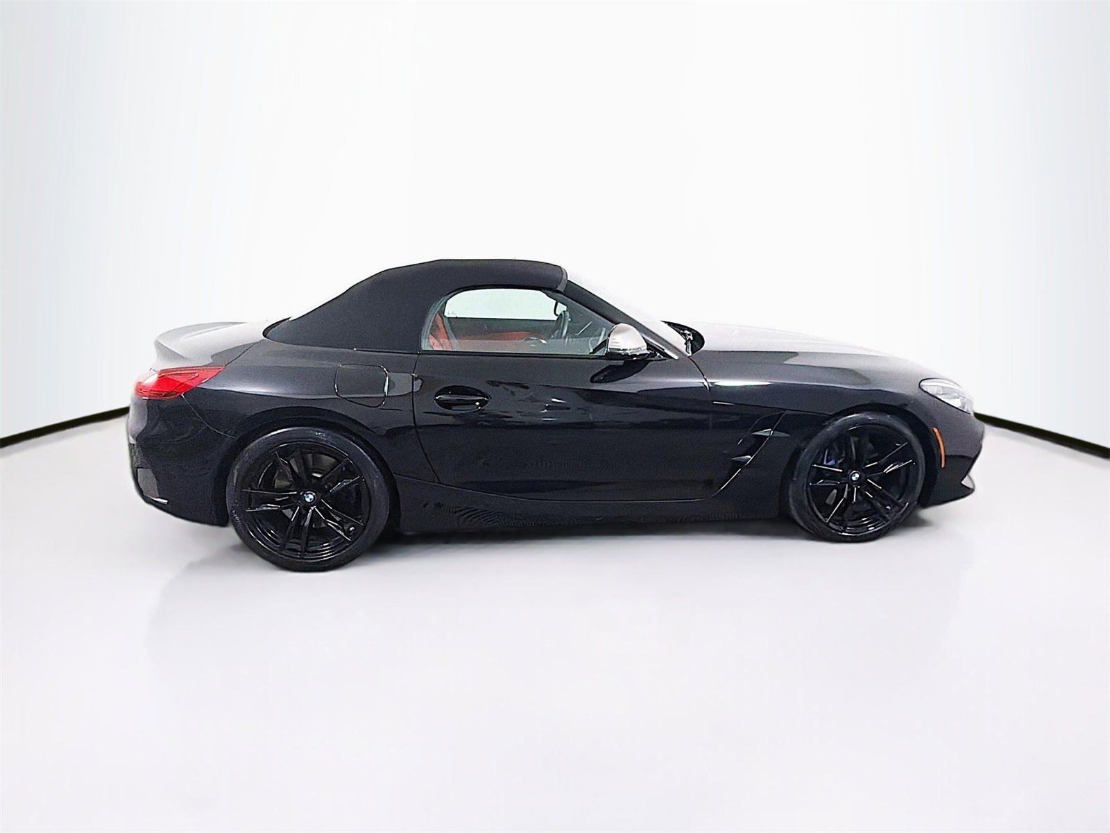 Used 2025 BMW Z4 M40i w/ Premium Package image 8